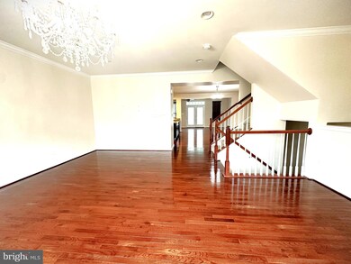 22865 Lacey Oak Terrace, Sterling, VA 20166 - photo 7