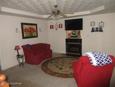 136 Park Ridge Dr, Mount Washington, KY 40047 - photo 2