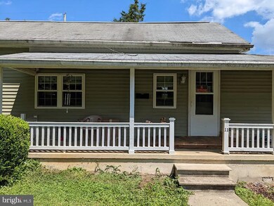 11 Hemlock Dr, Boyertown, PA 19512 - photo 2