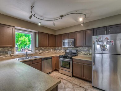 2509 Dupont Ave Minneapolis MN-005-27-Kitchen-MLS_