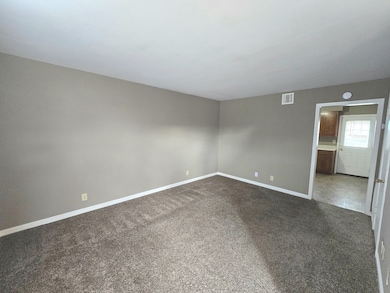 291 Northridge Dr unit 3, Clarksville, TN 37042 - photo 2