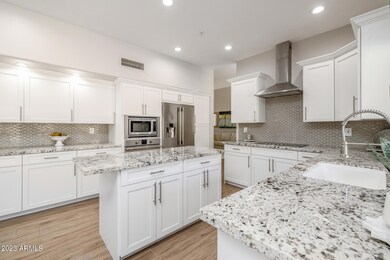 9)KITCHEN
