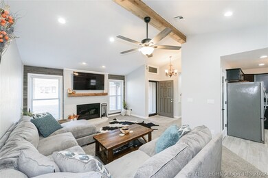 1017 E 12th St, Cushing, OK 74023 - photo 7