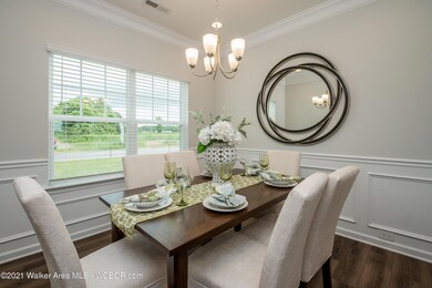 005_Dining Room