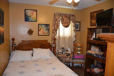 Main Flr Bedroom