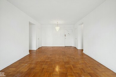 The Briar Cliff Apartments unit 7F, Bronx, NY 10463 - photo 4