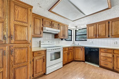 705 Woodland Dr, Rogers, AR 72756 - photo 5