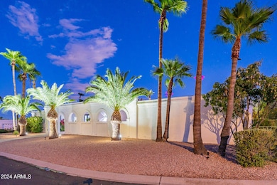 4639 E Mountain View Ct, Phoenix, AZ 85028 - photo 5