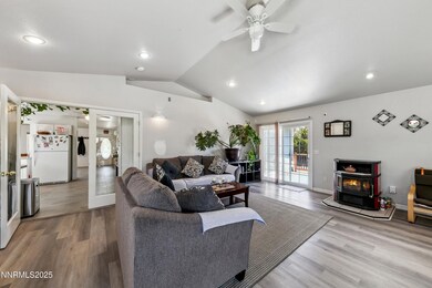 21 Fox Ln, Yerington, NV 89447 - photo 5