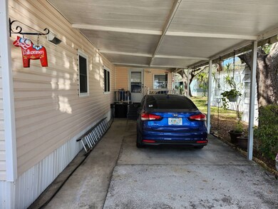 10704 Mayaka Loop, Riverview, FL 33569 - photo 5