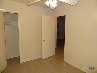 1231 N Lbj Dr unit 6, San Marcos, TX 78666 - photo 6