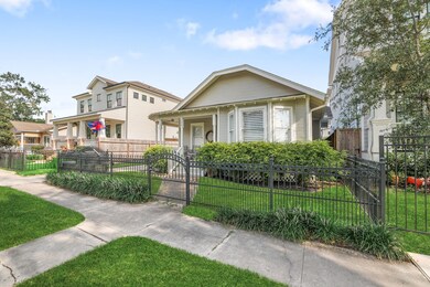 734 E 7th 1/2 St, Houston, TX 77007 - photo 2