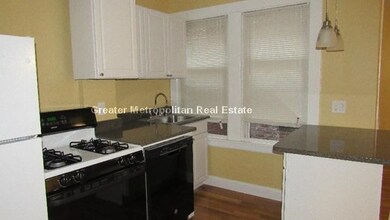 35 Salutation St unit 2, Boston, MA 02109 - photo 3