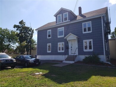 181 Garden St, Pawtucket, RI 02860 - photo 3