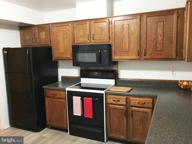 1745 Powder Horn Terrace, Woodbridge, VA 22191 - photo 3