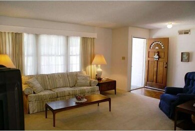 Light and bright living room!