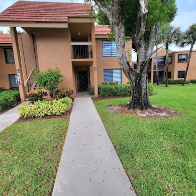 11296 Green Lake Dr unit 1040, Boynton Beach, FL 33437 - photo 2