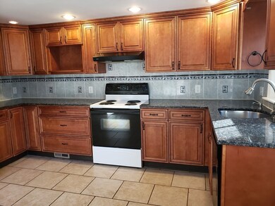 51 Progress St unit Single Fam, Weymouth, MA 02188 - photo 4