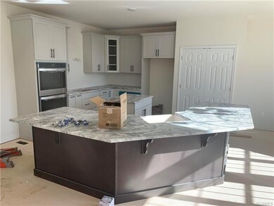 5807 Reedy Springs Dr, North Chesterfield, VA 23237 - photo 3