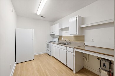 1093 King St unit C, Charleston, SC 29403 - photo 4