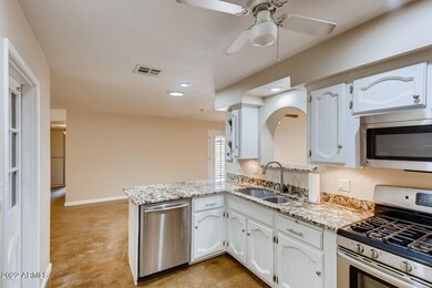 1415 E Royal Palm Rd, Phoenix, AZ 85020 - photo 4