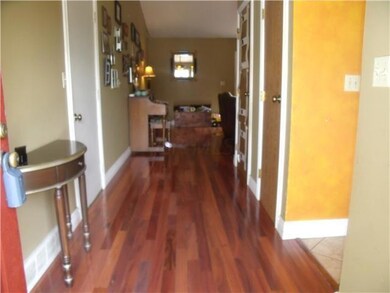 2070 Millrow-entry