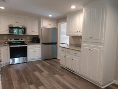 19 Pine Cone Dr, Seabrook, NH 03874 - photo 6