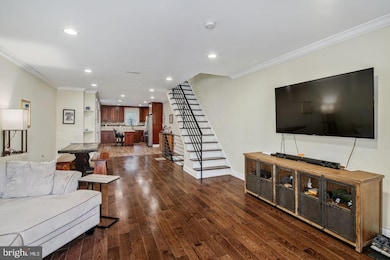 2332 Reed St, Philadelphia, PA 19146 - photo 7