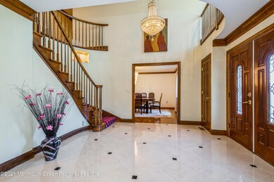 02_10TaylorRun_32_Foyer_HiRes