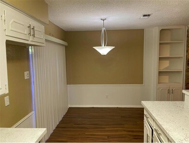510 Billie Ruth Ln unit 510, Hurst, TX 76053 - photo 6
