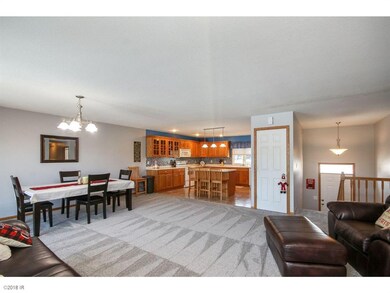 213 N Temple St, Osceola, IA 50213 - photo 3