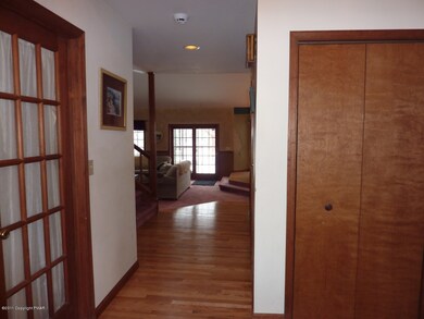 918 Greenfield Rd, Moscow, PA 18444 - photo 5