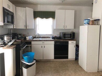 27 Maple St, Cranston, RI 02910 - photo 6