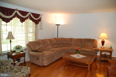 2637 Valley Woods Rd, Hatfield, PA 19440 - photo 5