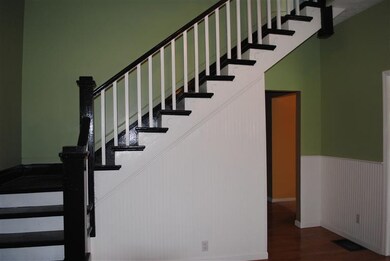 327 Steele St, Frankfort, KY 40601 - photo 3