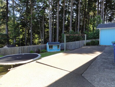 1442 SE Oar Ave, Lincoln City, OR 97367 - photo 5