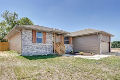 633 Southgate, Nixa, MO 65714 - photo 2