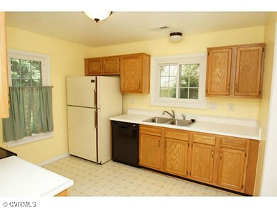 Kitchen - Newer Dishwasher with ample counter spac