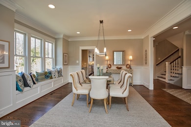 6800 Crutchfield St, Falls Church, VA 22043 - photo 4