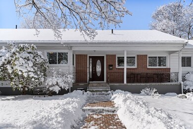 1 Sheldon Rd, Marblehead, MA 01945 - photo 2