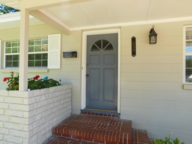 539 Mandalay Rd, Jacksonville, FL 32216 - photo 2