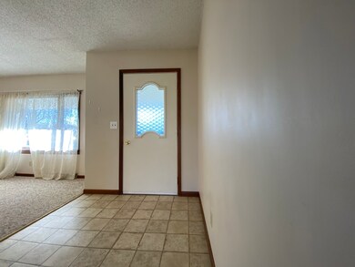 901 Logan St, Chenoa, IL 61726 - photo 2