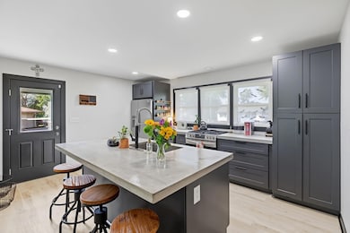 1103 N Locust St, Glenwood, IA 51534 - photo 5