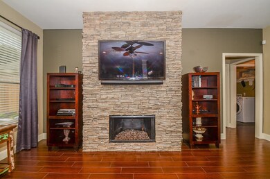 8227 Polished Stone Cir, Houston, TX 77095 - photo 7