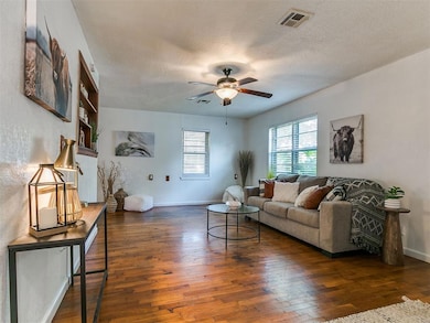 416 S 3rd St, Noble, OK 73068 - photo 4