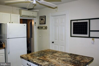 10760 Morgantown Rd, Newburg, MD 20664 - photo 4