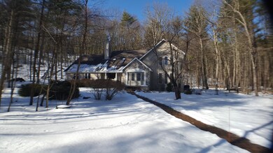 106 Valley Ct, Milford, PA 18337 - photo 2