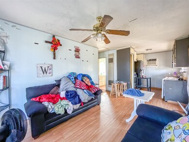 4201 Williams St, Pearland, TX 77584 - photo 3