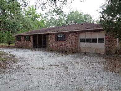 92 Mill Creek Rd, Crawfordville, FL 32327 - photo 2