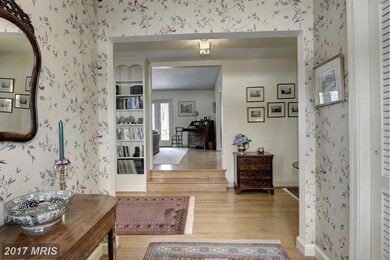 unlisted-address, Alexandria, VA 22307 - photo 4